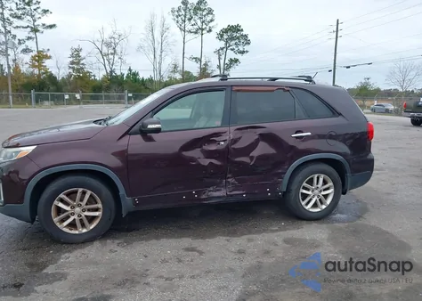 2014 Kia Sorento Lx z USA, uszkodzony, nr VIN 5XYKT4A6XEG525031